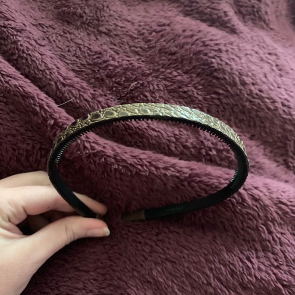 EUC brown faux snakeskin headband - Picture 3 of 7